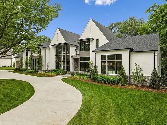 Landscaping & Tree Service in Lakewood, Nashville TN | B&H Landscape Landscaping & Tree Service in Lakewood, Nashville TN | B&H Landscape